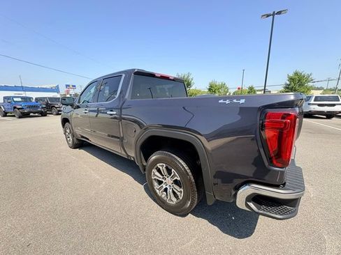Used 2025 GMC Sierra 1500 SLT AWD/4WD image 4