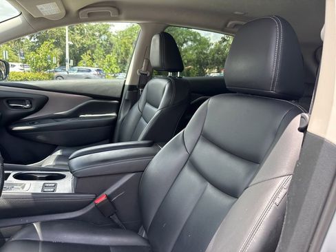 Used 2023 Nissan Murano SV w/ SV Midnight Edition Package FWD image 17