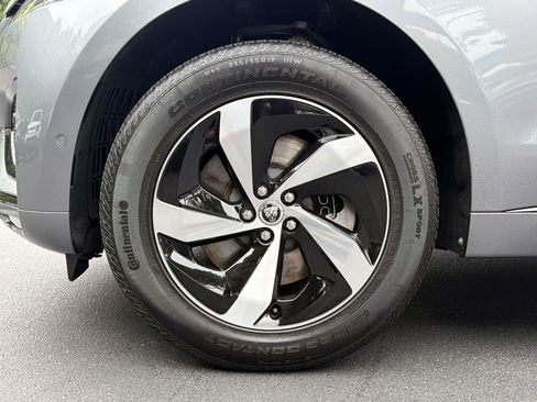 Used 2026 Jaguar F-PACE R-Dynamic S AWD/4WD image 13