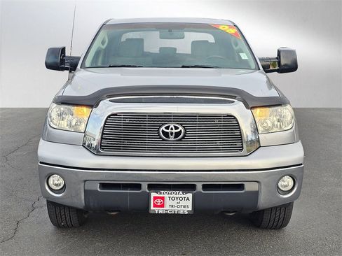 Used 2008 Toyota Tundra 4x4 CrewMax image 8
