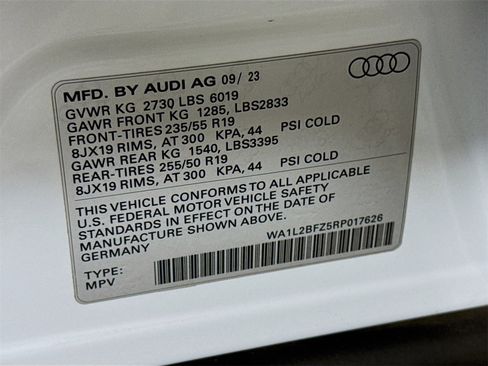 Certified 2024 Audi Q4 e-tron Premium Plus w/ Premium Plus image 33