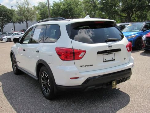 Used 2020 Nissan Pathfinder SL FWD image 7