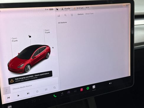 Used 2018 Tesla Model 3 Long Range RWD image 17