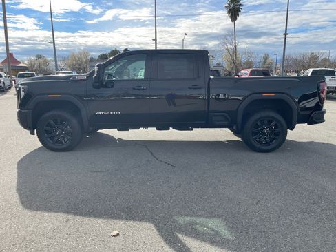 New 2026 GMC Sierra 2500 AT4 w/ Technology Package AWD/4WD image 8