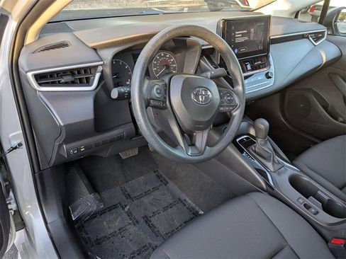 Used 2025 Toyota Corolla LE image 13