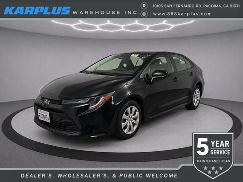 Used 2024 Toyota Corolla LE FWD image 1