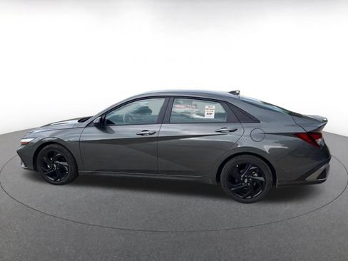 Used 2026 Hyundai Elantra Sport FWD image 9
