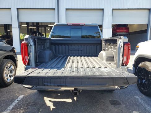 Used 2024 GMC Sierra 1500 SLT w/ SLT Premium Plus Package RWD image 9