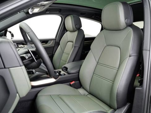 New 2026 Porsche Cayenne Coupe AWD/4WD image 5