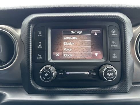 Certified 2020 Jeep Gladiator Sport w/ Quick Order Package 24S image 35