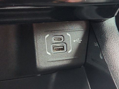 Used 2022 Jeep Compass Latitude image 16