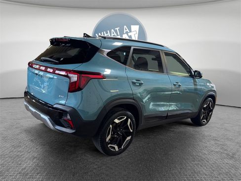 Certified 2024 Kia Seltos SX w/ SX Sunroof Package image 3