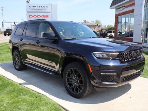 Used 2024 Jeep Grand Cherokee L Summit AWD/4WD image 3