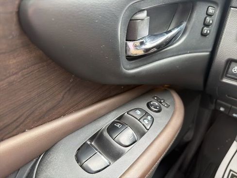 Used 2020 Nissan Murano Platinum w/ Cargo Package image 21