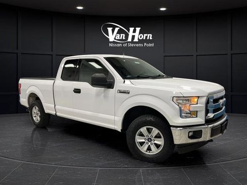 Used 2017 Ford F150 XLT image 1