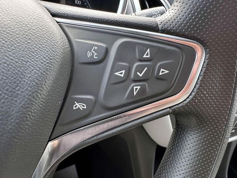 Used 2023 Chevrolet Equinox LS w/ LS Convenience Package AWD/4WD image 17