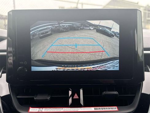 Used 2025 Toyota Corolla SE image 22