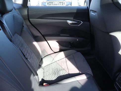 Used 2022 Audi e-tron GT Premium Plus image 16