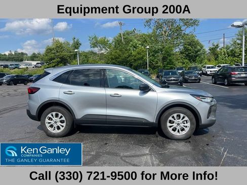 Used 2023 Ford Escape Active AWD/4WD image 6