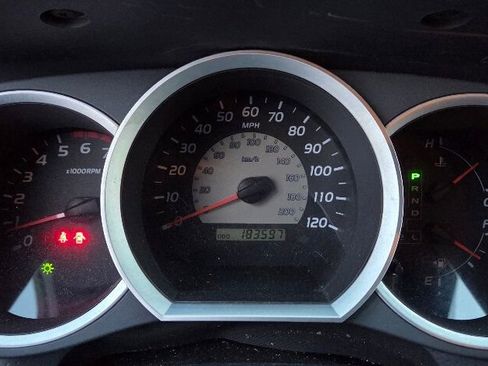 Used 2005 Toyota Tacoma PreRunner image 23