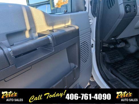 Used 2011 Ford F250 XL image 18