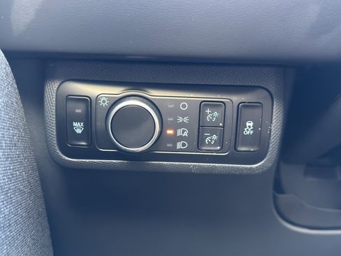 Used 2025 Ford Mustang Mach-E Premium image 56