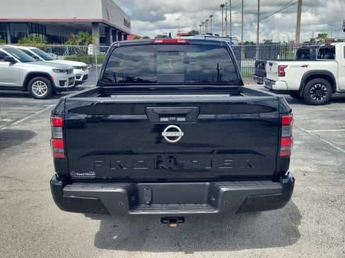 Certified 2025 Nissan Frontier SV w/ SV Convenience Package RWD image 5
