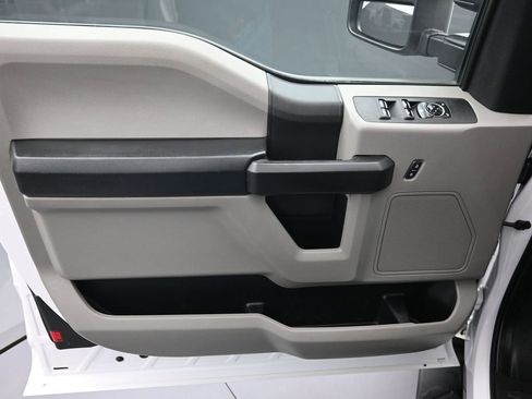 Used 2021 Ford F250 XL w/ Power Equipment Group image 23