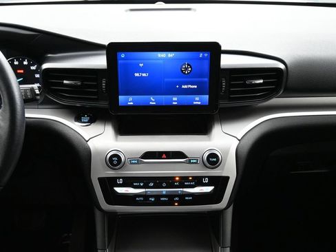 Used 2020 Ford Explorer XLT RWD image 10