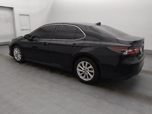 Used 2024 Toyota Camry LE image 3