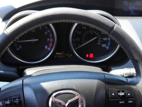 Used 2013 MAZDA MAZDA3 i Touring FWD image 13