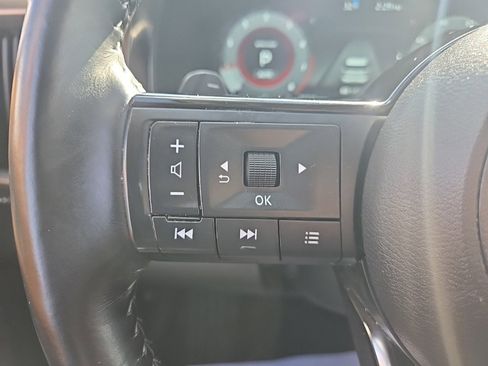 Used 2024 Nissan Pathfinder Platinum w/ Cargo Package image 15