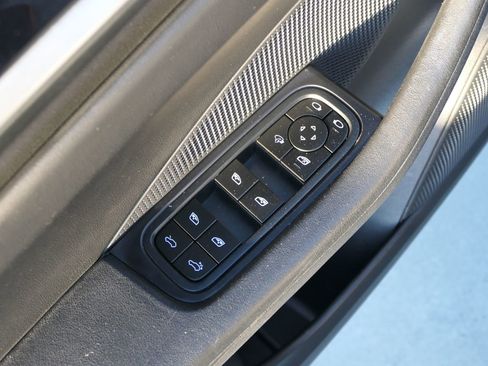 Used 2024 Porsche Macan 4 Electric image 14