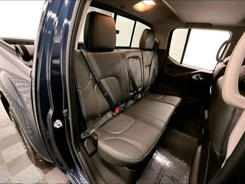 Used 2021 Nissan Frontier PRO-4X w/ Pro-4x Utility Package image 26