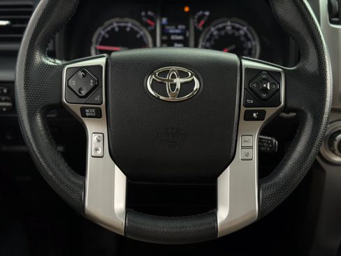 Used 2020 Toyota 4Runner Limited AWD/4WD image 16
