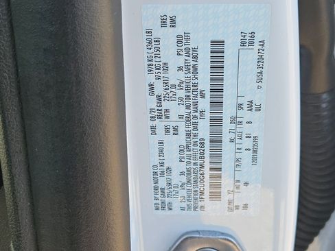 Used 2021 Ford Escape SE image 28