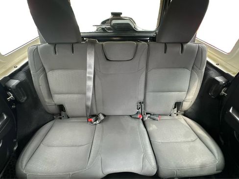 Used 2020 Jeep Wrangler Willys image 13