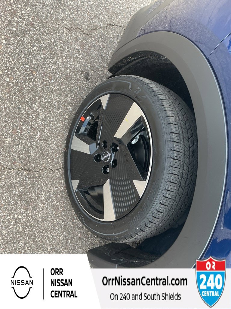 Used 2026 Nissan Kicks SR FWD image 9