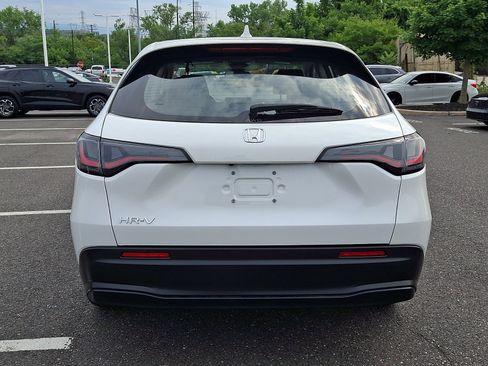 Used 2023 Honda HR-V LX image 5
