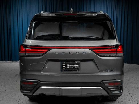 Used 2026 Lexus LX 600 4WD w/ Luxury Package image 9