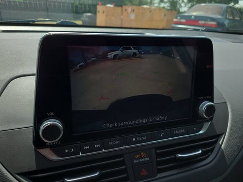 Certified 2025 Nissan Altima 2.5 S FWD image 19