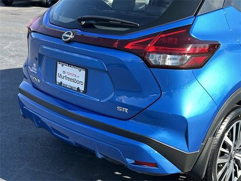 Used 2023 Nissan Kicks SR w/ SR Premium Package image 11