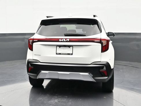 Used 2024 Kia Seltos S FWD image 4