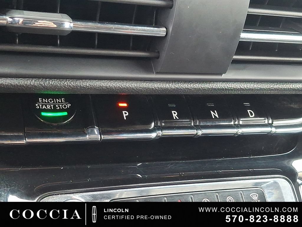 Certified 2023 Lincoln Corsair AWD w/ Equipment Group 101A image 14