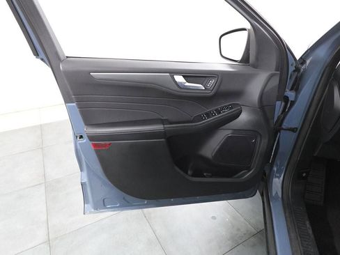 Used 2023 Ford Escape SE image 8