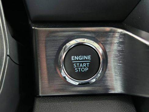 Used 2024 Ford F250 Lariat image 26