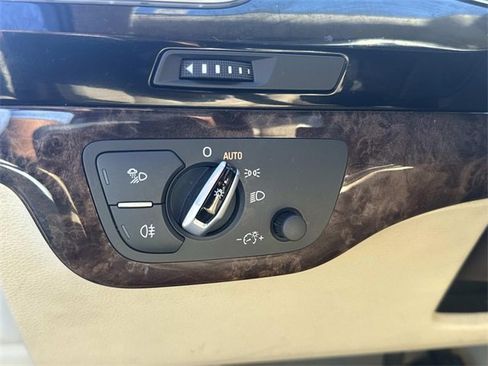 Used 2017 Audi Q7 3.0T Premium Plus w/ Premium Plus Package image 27