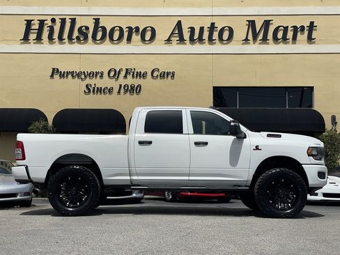 Used 2023 RAM 2500 Tradesman AWD/4WD image 4