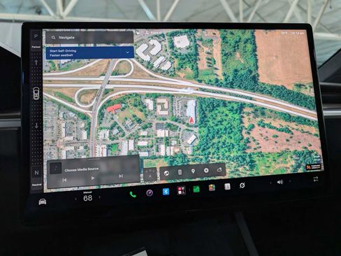 Used 2024 Tesla Model X Plaid AWD/4WD image 30