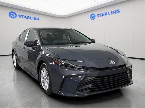 Used 2026 Toyota Camry LE w/ Convenience Package image 14